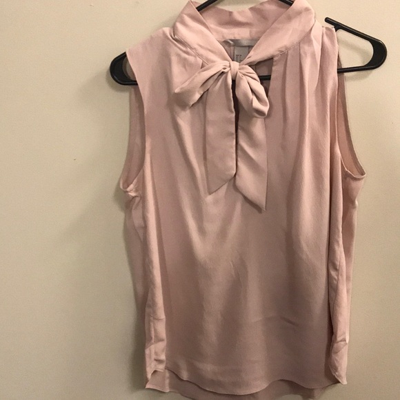 NEW w/o tags H&M dusty pink blouse with tie. US 4 - Picture 3 of 6